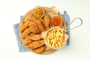 Tavuk şeritli lezzetli yemek kavramı.