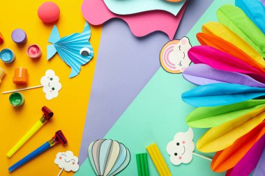 Çok renkli arkaplanda Dünya Çocuk Günü kavramı