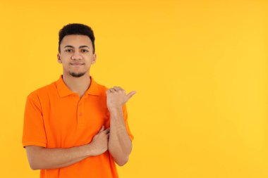 Genç adamla insan kavramı, metin için alan