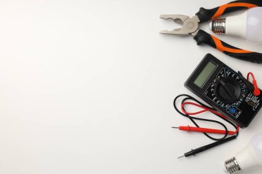 Elektrikçi araçları kavramı, metin için boşluk