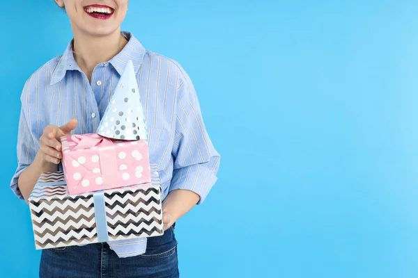 Concept Happy Birthday Young Woman Gifts Blue Background — Foto de Stock