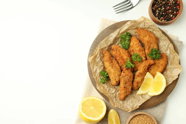 Tavuk şeritli lezzetli yemek kavramı, metin için boşluk