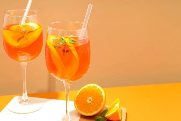 Concetto Bevanda Alcolica Fresca Aperol Spritz Spazio Testo — Foto Stock