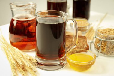 Taze içecek kavramı, kvass, kapat.