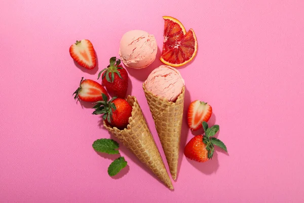 Concept Summer Food Ice Cream Pink Background — Stock Photo, Image