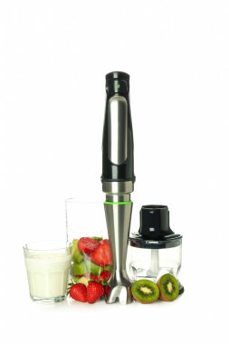 Karıştırıcılı lezzetli yemekler pişirme kavramı, beyaz arka planda izole edilmiş.