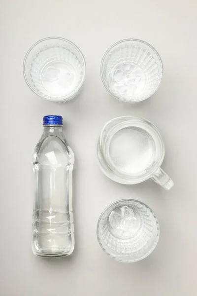 Jug Bottle Glasses Water Top View — Stok fotoğraf