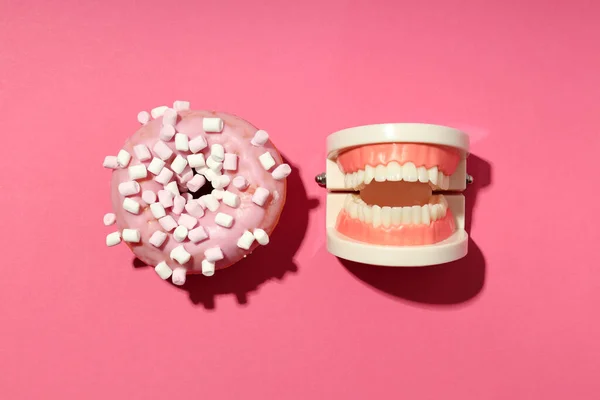 Concept Food Bad Teeth Pink Background — Photo