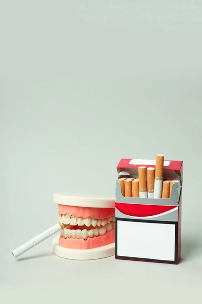 Concept Harm Smoking Teeth Light Background — 스톡 사진