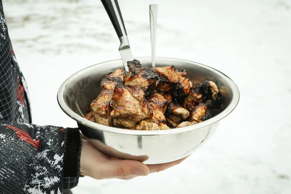 Man Holds Metal Bowl Tasty Shashlik — Zdjęcie stockowe