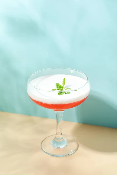 Koncepcja Pysznego Napoju Alkoholowego Cosmopolitan Cocktail — Zdjęcie stockowe