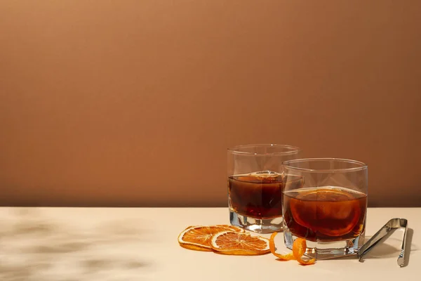 Concepto Deliciosa Bebida Alcohólica Whisky Con Naranja — Foto de Stock