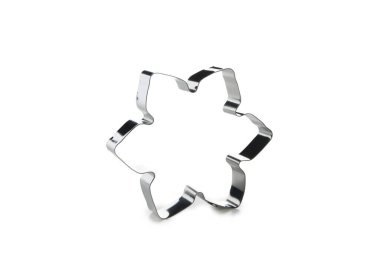 Yemek aletleri kavramı, kurabiye kesiciler, beyaz arka planda izole edilmiş