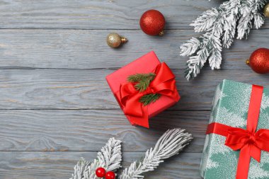 Güzel Noel hediyesi kavramı, hediye kutuları, metin için boşluk