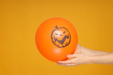 Cadılar Bayramı havası, Cadılar Bayramı havası balonları