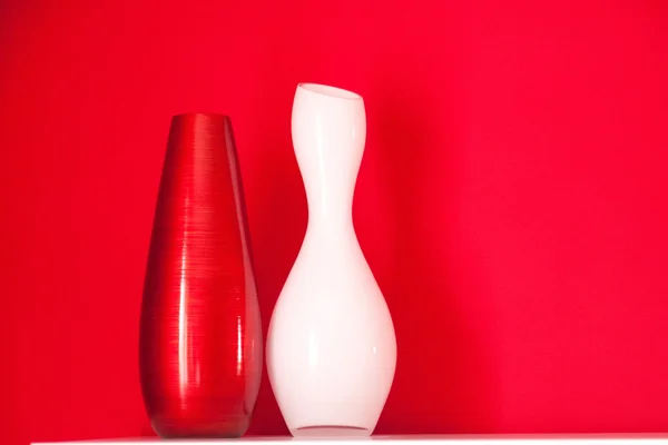 White vase and red vase — Stock Photo, Image