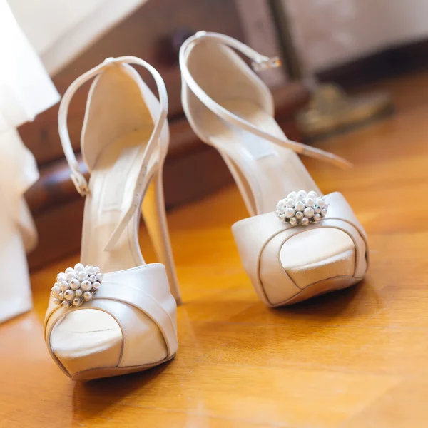 Zapatos de novia —  Fotos de Stock