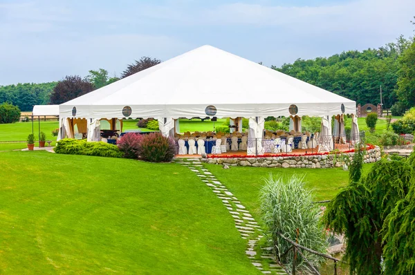 Outdoor wedding reception — Stock Photo, Image