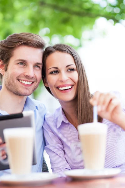 Paar im Café — Stockfoto