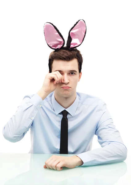 Homem usando orelhas de coelho — Fotografia de Stock