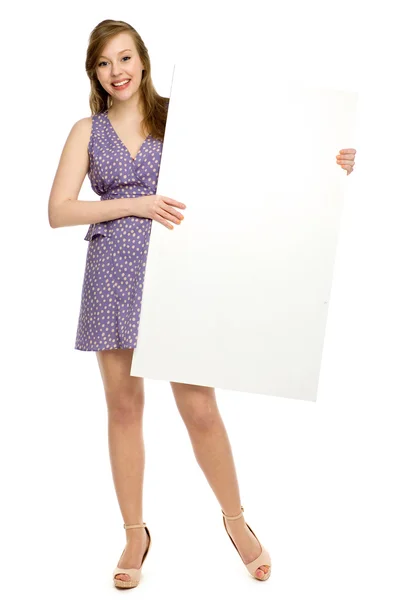 Mulher segurando cartaz em branco — Fotografia de Stock