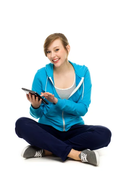 Mujer usando tableta digital — Foto de Stock