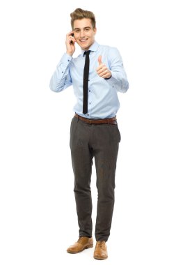 Genç İşadamı Başparmaklarını Gösteriyor