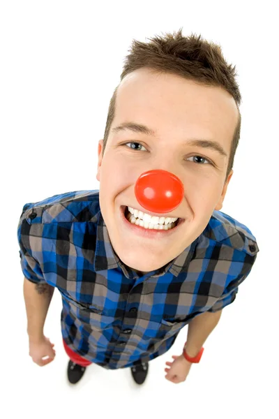 Jovem vestindo nariz vermelho — Fotografia de Stock