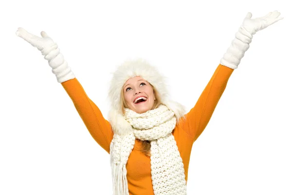 Junge Frau in Winterkleidung — Stockfoto