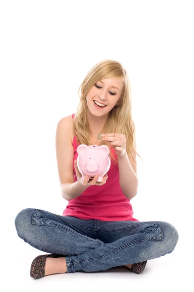 Vrouw bedrijf piggy bank — Stockfoto