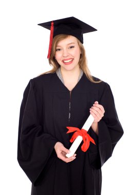 Mezuniyet cüppeli bir diploma tutan kadın