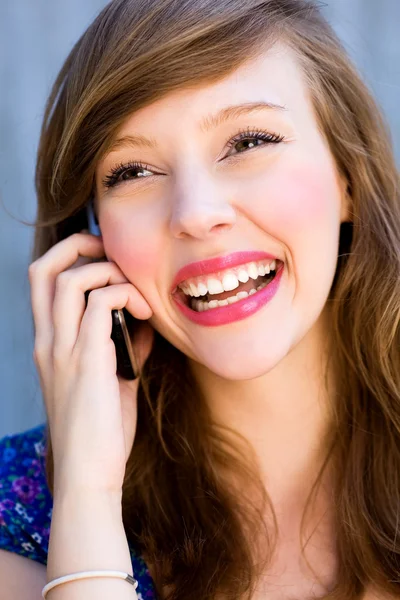 Hermosa joven mujer — Foto de Stock