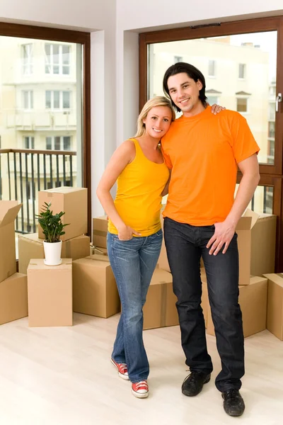 Couple in new home — Stock Photo, Image