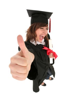 mezuniyet töreninde mutlu bir kadın