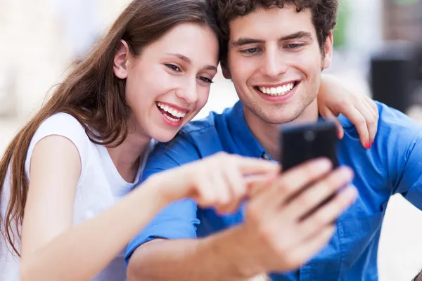 Leeuwin toont tanden