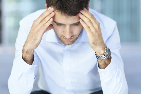 Hombre preocupado — Foto de Stock