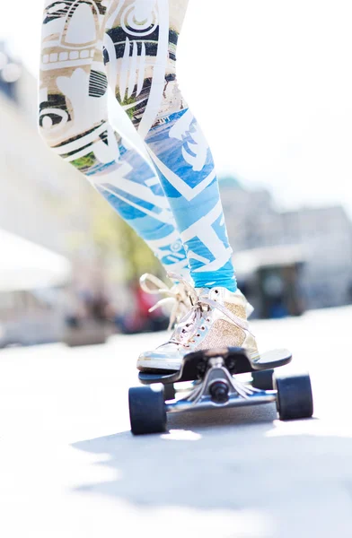 Skateboard donna — Foto Stock