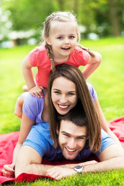 Family outdoors — Stock Photo, Image