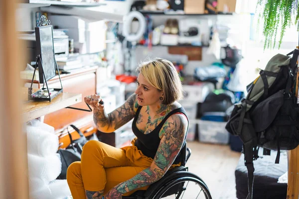 Portrait Young Tattooed Woman Wheelchair Home — Stock Photo, Image