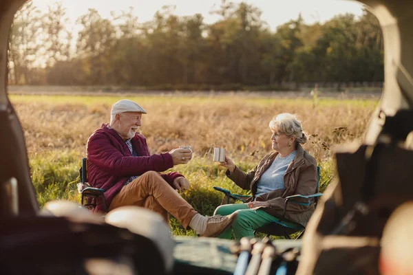 Senior Couple Road Trip — Stock Photo, Image