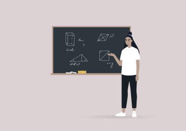 Genç bir öğretmen Geometri 'yi tahtaya elle çizilmiş figürlerle işaret ederek açıklıyor.