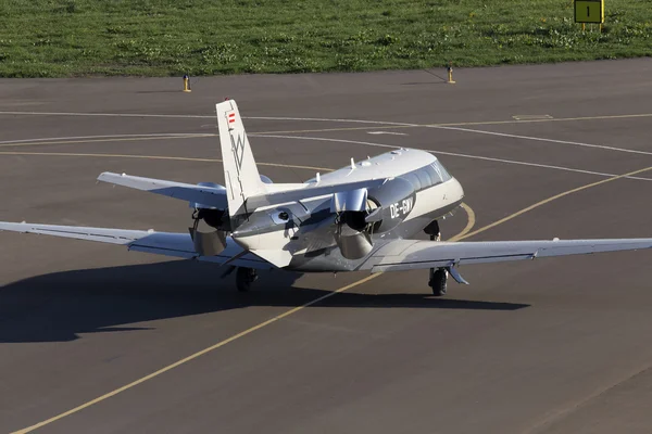 Cessna 560xls citation vynikají obchodních letadel na přistávací dráze — Stock fotografie