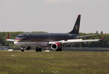 Ürdün Kraliyet embraer erj-195ar uçak iniş