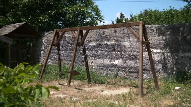 Balançoires Bois Faites Maison Sur Des Chaînes Fer Balancent Sans — Video