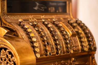 Vintage mechanical cash register system 
