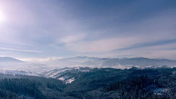 Paysage Hivernal Dans Les Montagnes Des Carpates — Photo