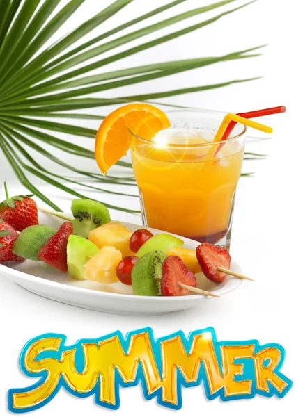 Tropical cocktail with fruit skewers snd summer word — Stock Photo, Image