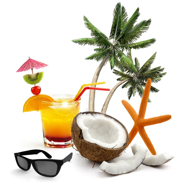 Cocktail, kokosnoot, zonnebril, zeester en palm bomen — Stockfoto