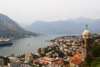 bocka kotorskya Körfezi Panoraması. Karadağ.