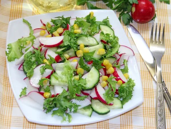 Fresh salad — Stock Photo, Image